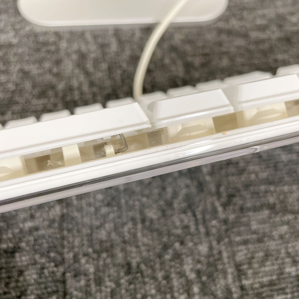 Apple iMac A1173・キーボード・マウス(未使用品)・リモコン付き Apple iMac A1173・キーボード・マウス(未使用品)・リモコン付き