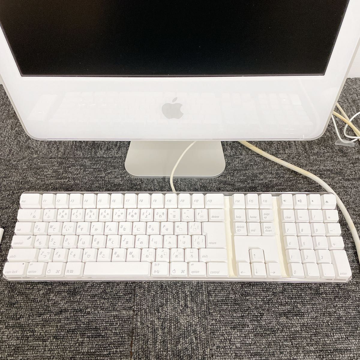 Apple iMac A1173・キーボード・マウス(未使用品)・リモコン付き