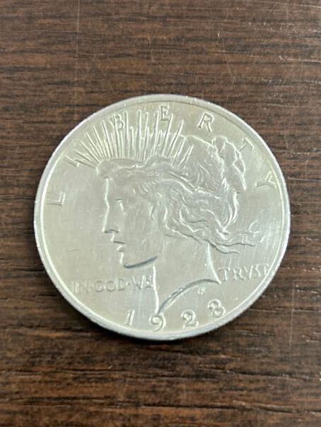 アメリカ 1ドル銀貨 1923年 LIBERTY リバティ ONE DOLLAR PEACE ピースダラー イーグル_画像1