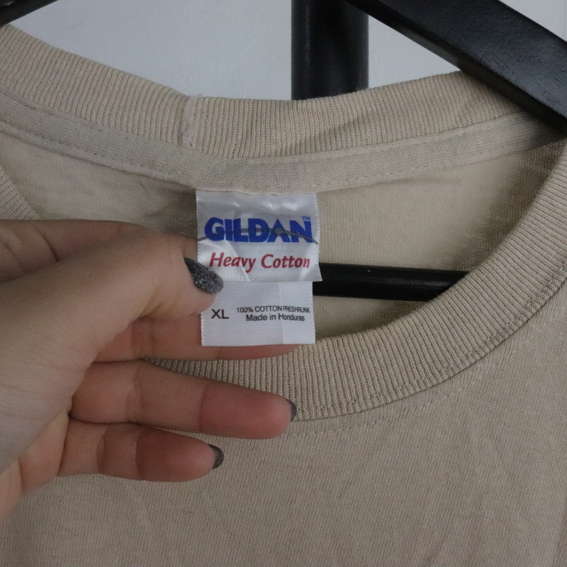 W295 2000年代製 GILDAN ギルダン 半袖ジェラシックパークプリントTシャツ■00s 表記XLサイズ ベージュ アメカジ ストリート 袖プリント _画像3