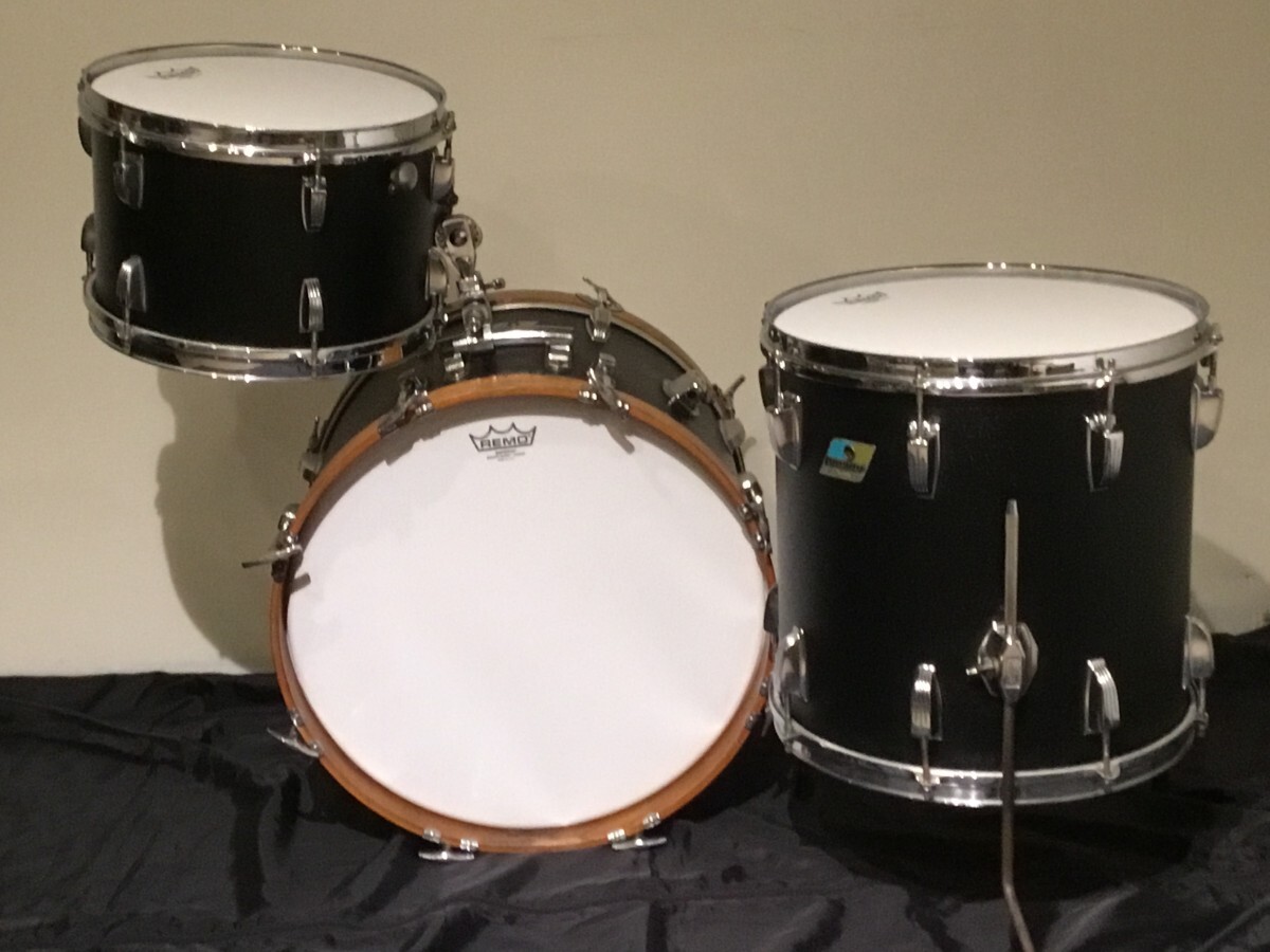 Ludwig (la Dick )Vintage 1971 year made Jazz for 3 point set 