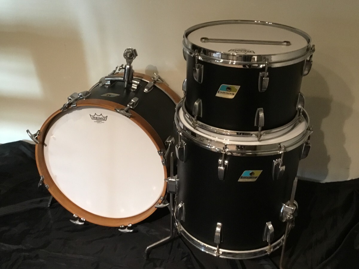 Ludwig (la Dick )Vintage 1971 year made Jazz for 3 point set 