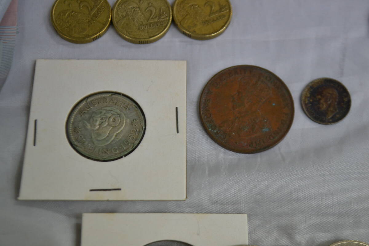 Q1）世界の通貨　古札　古銭　オーストラリア　額面52ドル18セント　ジョージ5世1ペニー・ジョージ6世スリーペンス・シリングあり