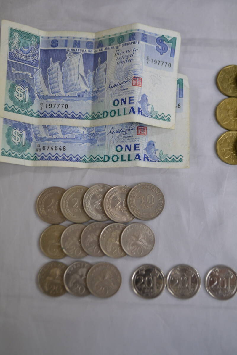 Q3）世界の通貨　シンガポール　古札　古銭　額面34ドル27セント