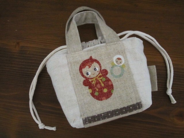 ＊ハンドメイド＊　レトロな玩具とパンダさん（*^^*）おにぎりポーチ　ミニランチバッグ 巾着バッグ ミニバッグ　はなちゃん♪　昭和レトロ