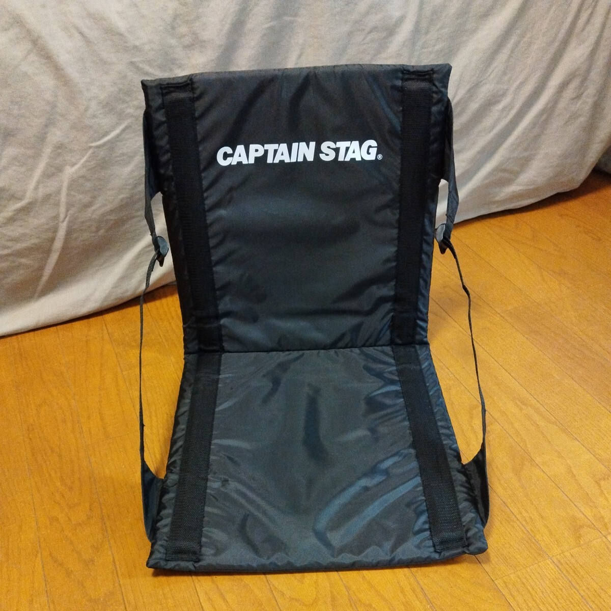 ＣＡＰＴＡIＮ ＳＴＡＧ 楽々 背もたれ座椅子、クッション付、未使用の画像2