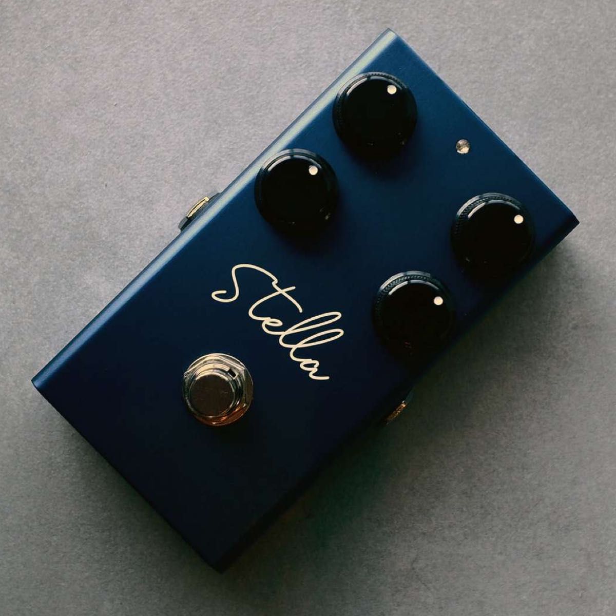 Virtues Stella 新品 未開封 ディストーション エフェクター Virtues Stella 新品 未開封 ディストーション エフェクター