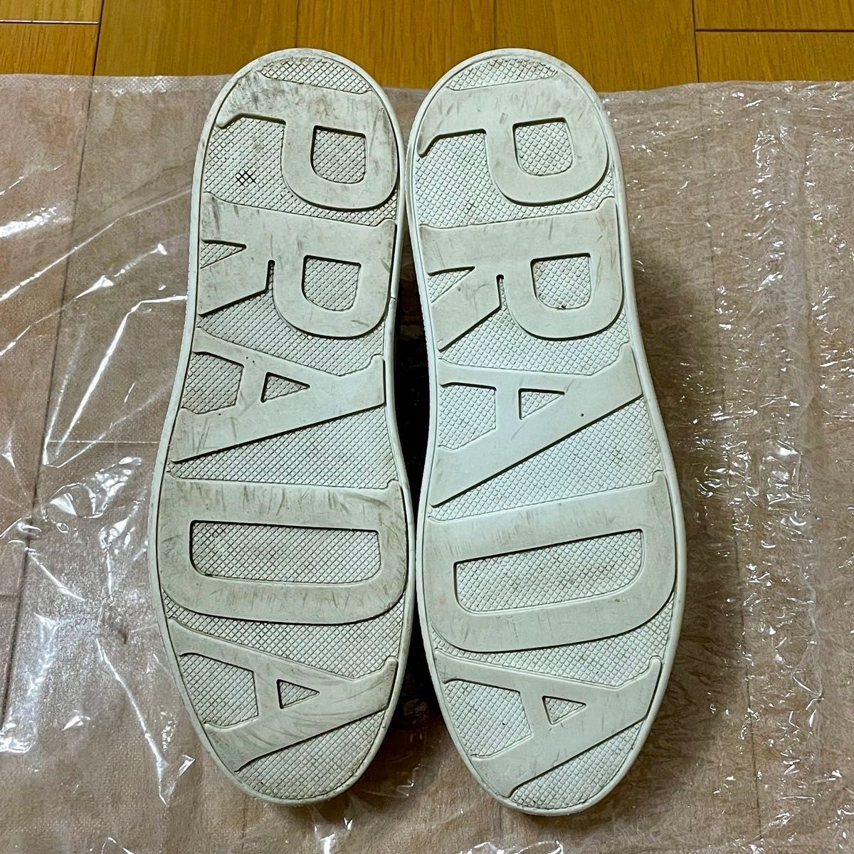 PRADA プラダ ロボットスニーカー レザー ホワイト 限定品 PRADA プラダ ロボットスニーカー レザー ホワイト 限定品