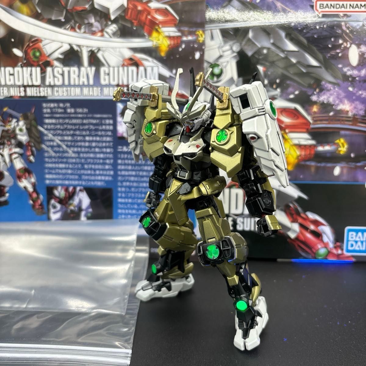 ガンプラ 全塗装 完成品 HG 1/144 戦国アストレイ頑駄無