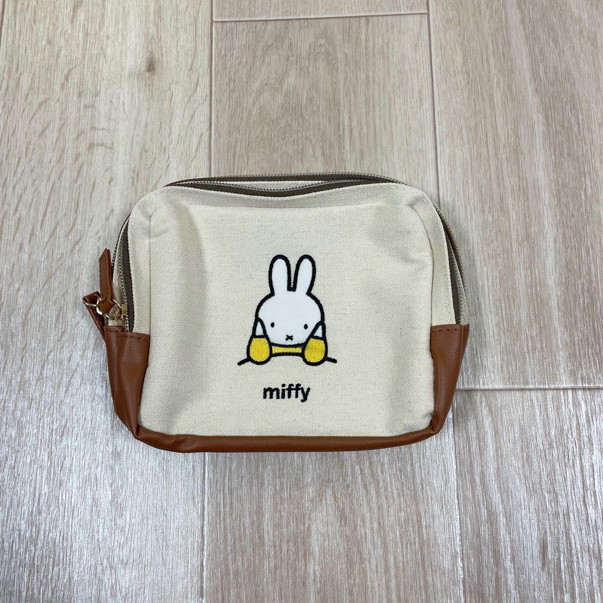 InRed インレッド 3月号 【付録】 miffy 整理上手になれる刺繍が可愛い二層式ポーチ