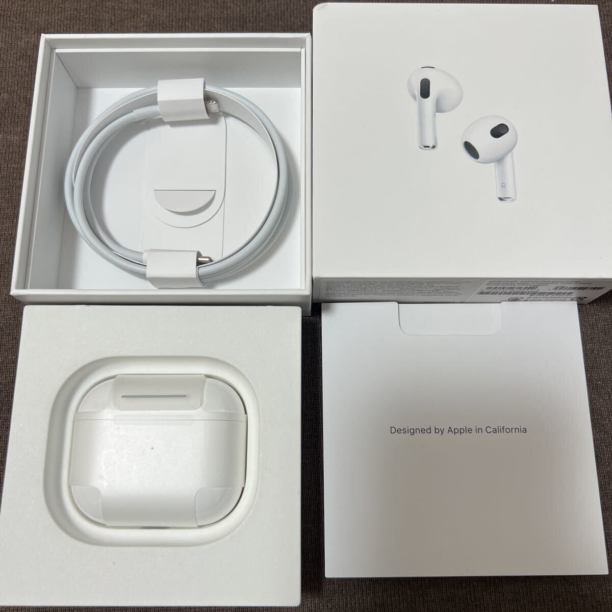 Apple純正 AirPods 第3世代 MME73J/A 充電ケース＋lightening USB-Cケーブルのみ イヤホン無し 新品未使用品の画像1