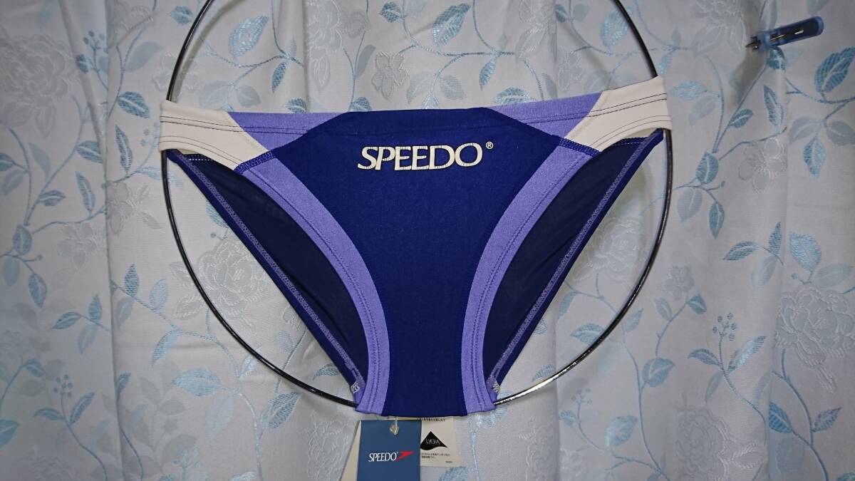 Speedo.. купальный костюм . хлеб S размер без коробки . специальный заказ товар 