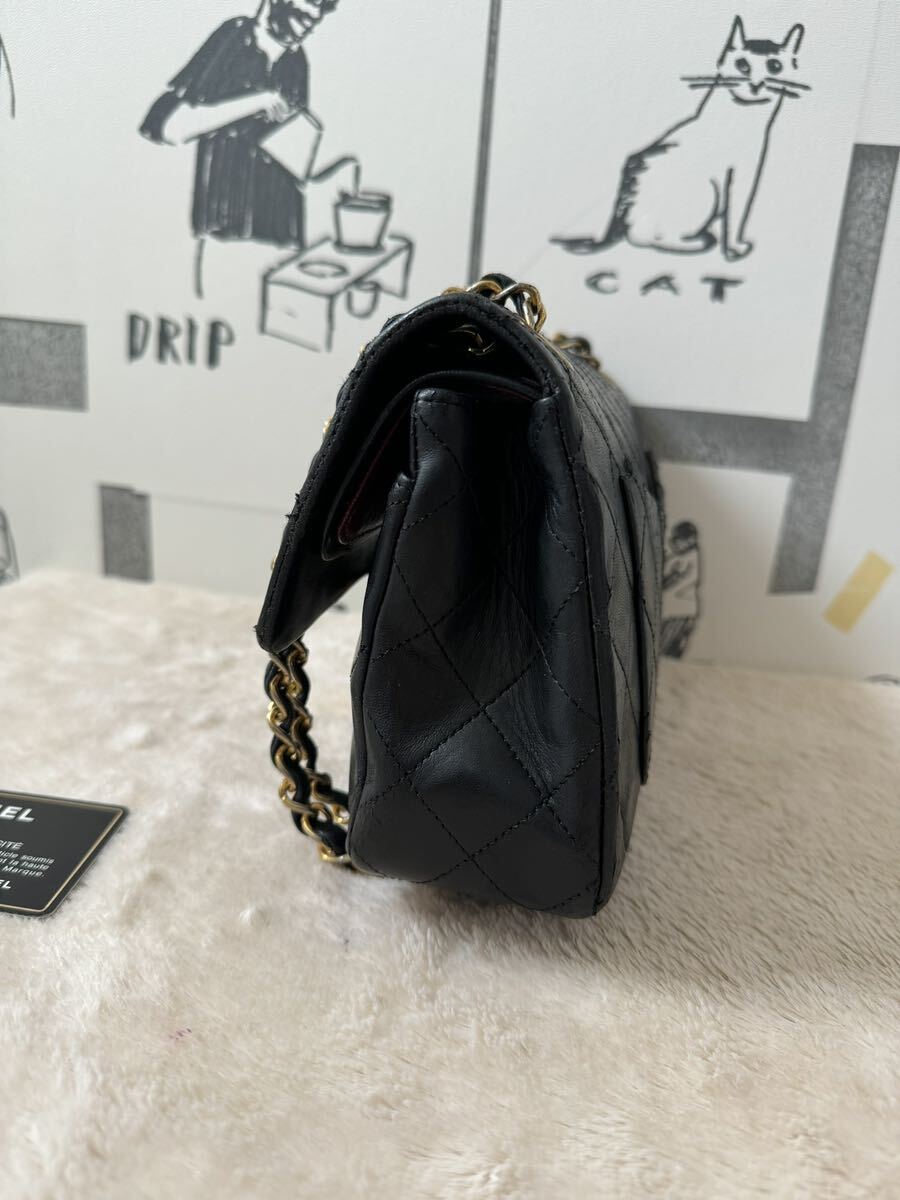 美品　CHANEL ショルダーバッグ　ダブルフラップ　ダブルチェーン_画像2