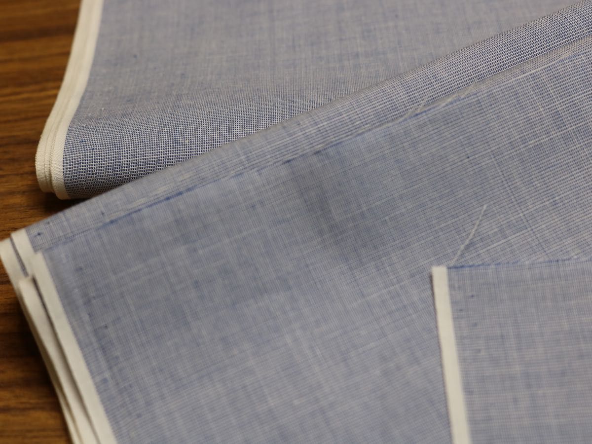 1212 ハケメ　　綿 　100%         サイズ 114cm巾 長さ3ｍ　　カラー ブルー