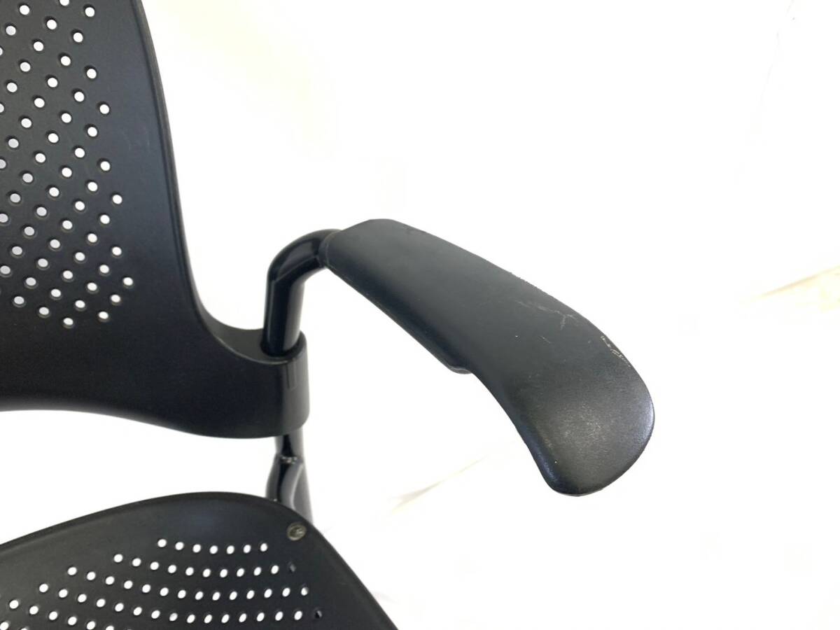 【米軍放出品】HermanMiller/ハーマンミラー WC410P 肘付きケイパーチェア キャスター付き ミーティングチェア 椅子 イス (220)XD16KK-2#24の画像7