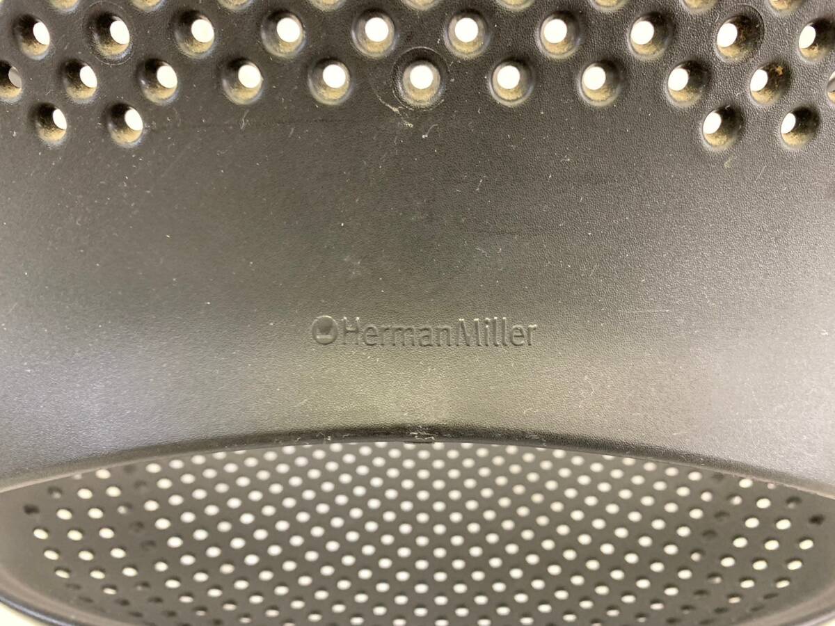 【米軍放出品】HermanMiller/ハーマンミラー WC410P 肘付きケイパーチェア キャスター付き ミーティングチェア 椅子 イス (220)XD16KK-2#24の画像9