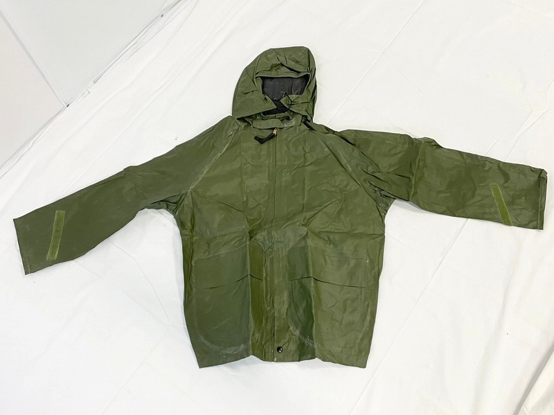  free shipping the US armed forces discharge goods unused goods rainwear top and bottom set M size rain Parker rain pants Kappa rainwear camp outdoor (80)CD27C