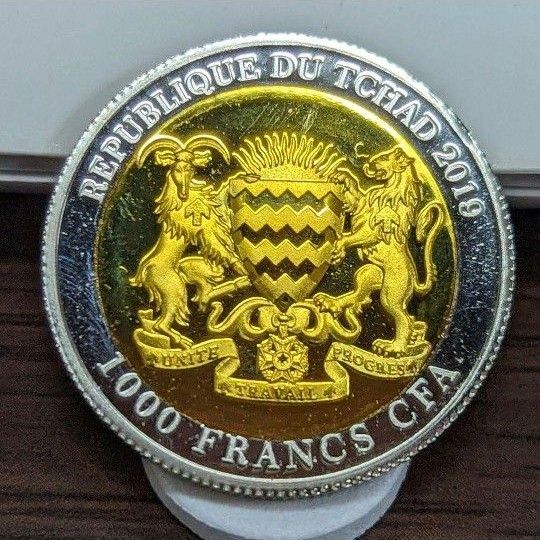 チャド パンダ 記念硬貨 中華人民共和国建国70周年 非流通コイン アフリカ バイメタル 記念貨幣 中国 c08vv