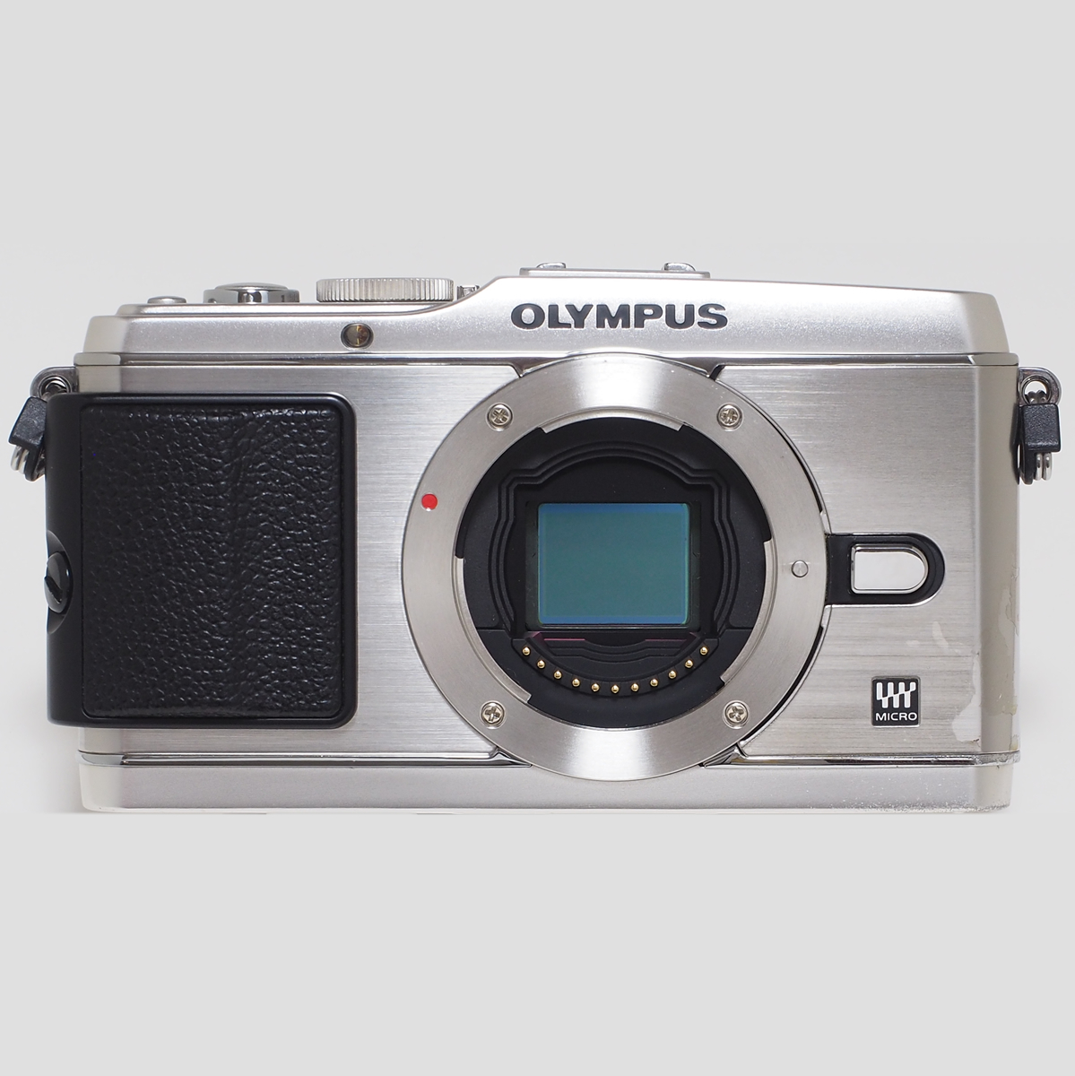 ★ 撮影可能・ジャンク品 ★ OLYMPUS オリンパス PEN E-P3 シルバー 本体のみ (付属品・バッテリー無し)の画像2