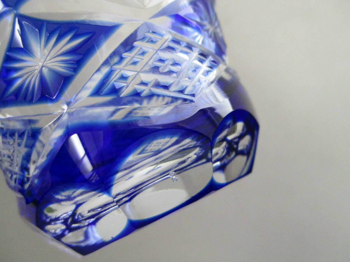 【昭和レトロ・美品】切子グラス カットガラス 青色 ブルー ５個セット カットデザイン 冷茶グラス 硝子カップ ガラス製品 ガラス工芸品_画像6
