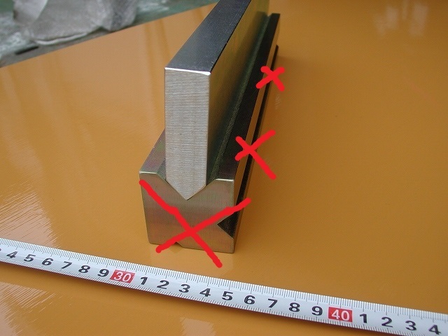 汎用プレス機に取り付けて、鉄板折り曲げ用の簡易オス金型300㎜　（単品）_画像2