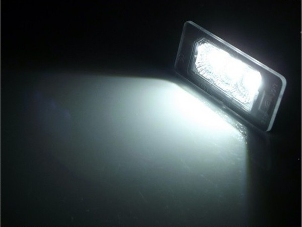 Audi アウディ 3連 LED (ハイパワーSMD) ナンバー灯/ライセンスプレートライト/バックランプ 左右 A3 A4 A5 A6 TT アバント スモーク 新品_画像7