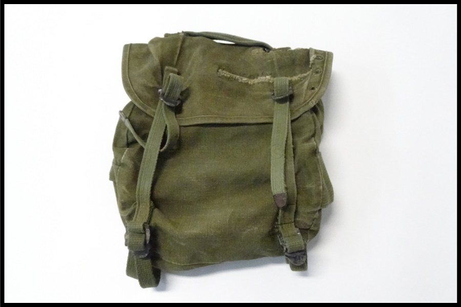 東京)米軍放出品 M1956 フィールドバッグの画像1