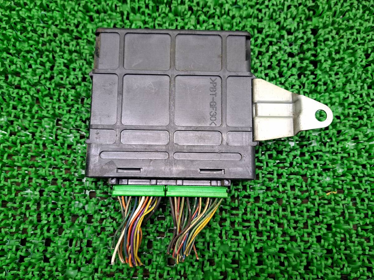 ★送料520円　三菱 ミニキャブ U61V U62V U61T U62T　エンジンコンピューター　ECU　MR314993　_画像2