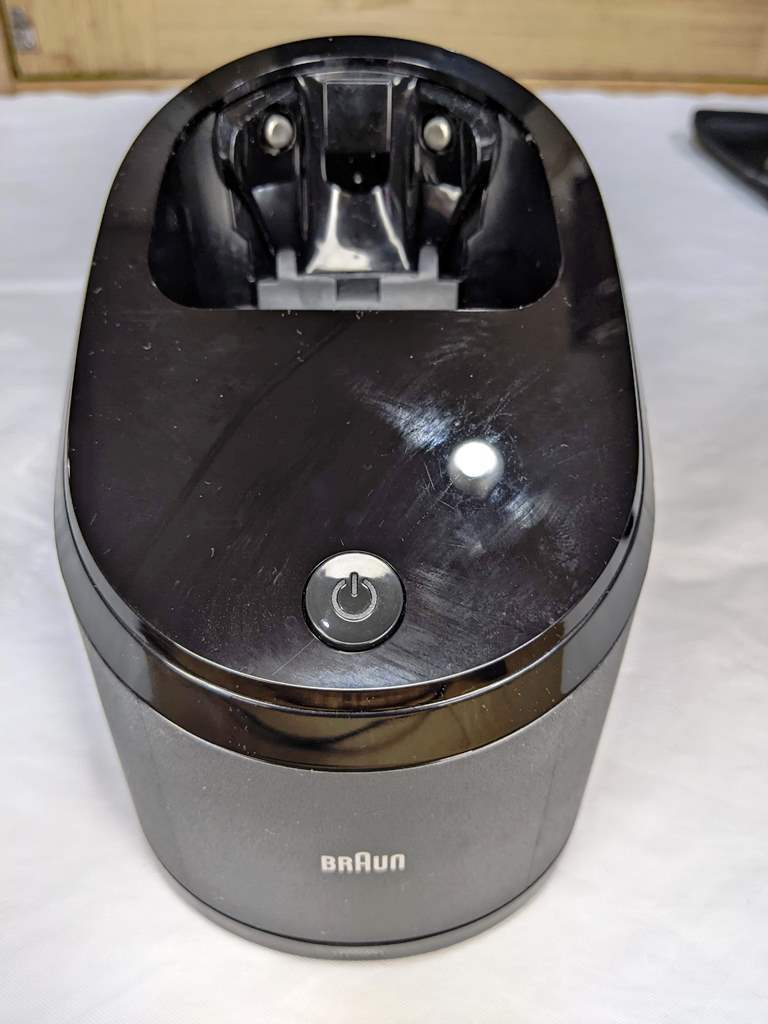 BRAUN ブラウン Series S9 電気シェーバー type5793 洗浄機付きの画像7