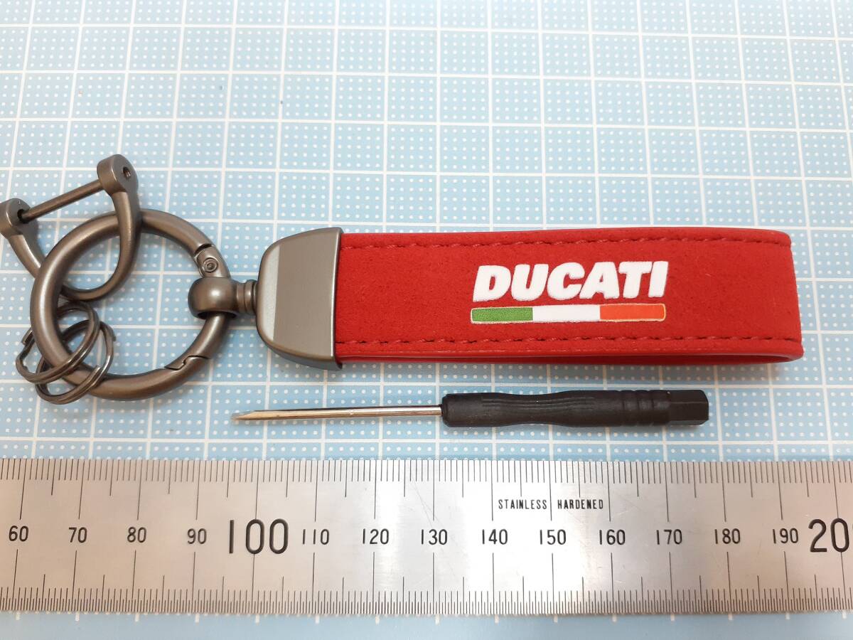 ☆★ Ducati キーホルダー ★ 赤スエード風ドゥカティ～♪ ★ 一個 ★ 【嬉しいね送料無料♪】 ★☆の画像5