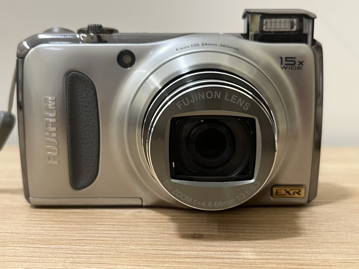 【美品】FUJIFILM FINEPIX F300EXR シルバーデジタルカメラ 動作品_画像8