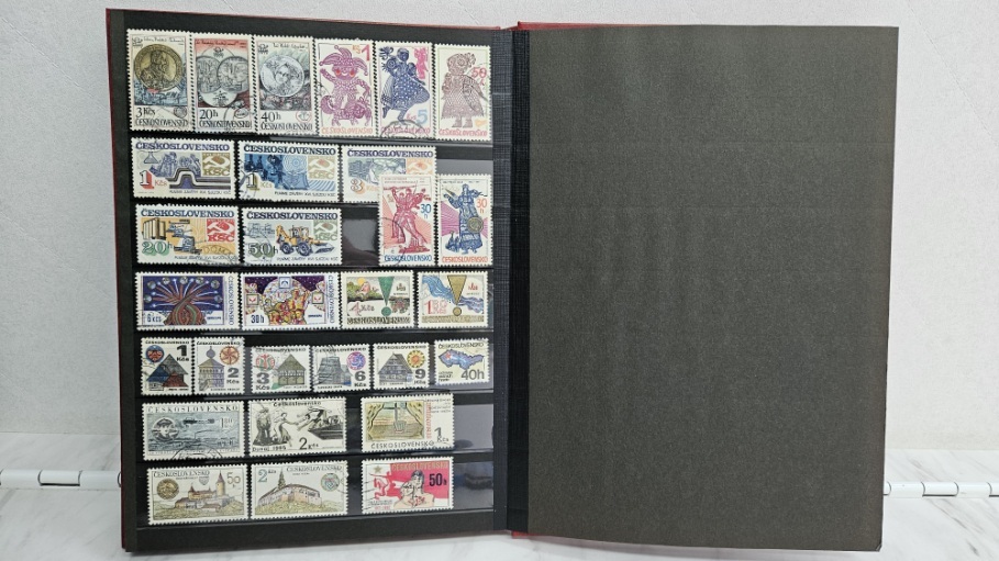 【F2024/04/25②】 1円～整理品　海外切手 消印 記念切手などいろいろ 約14ページ_画像9