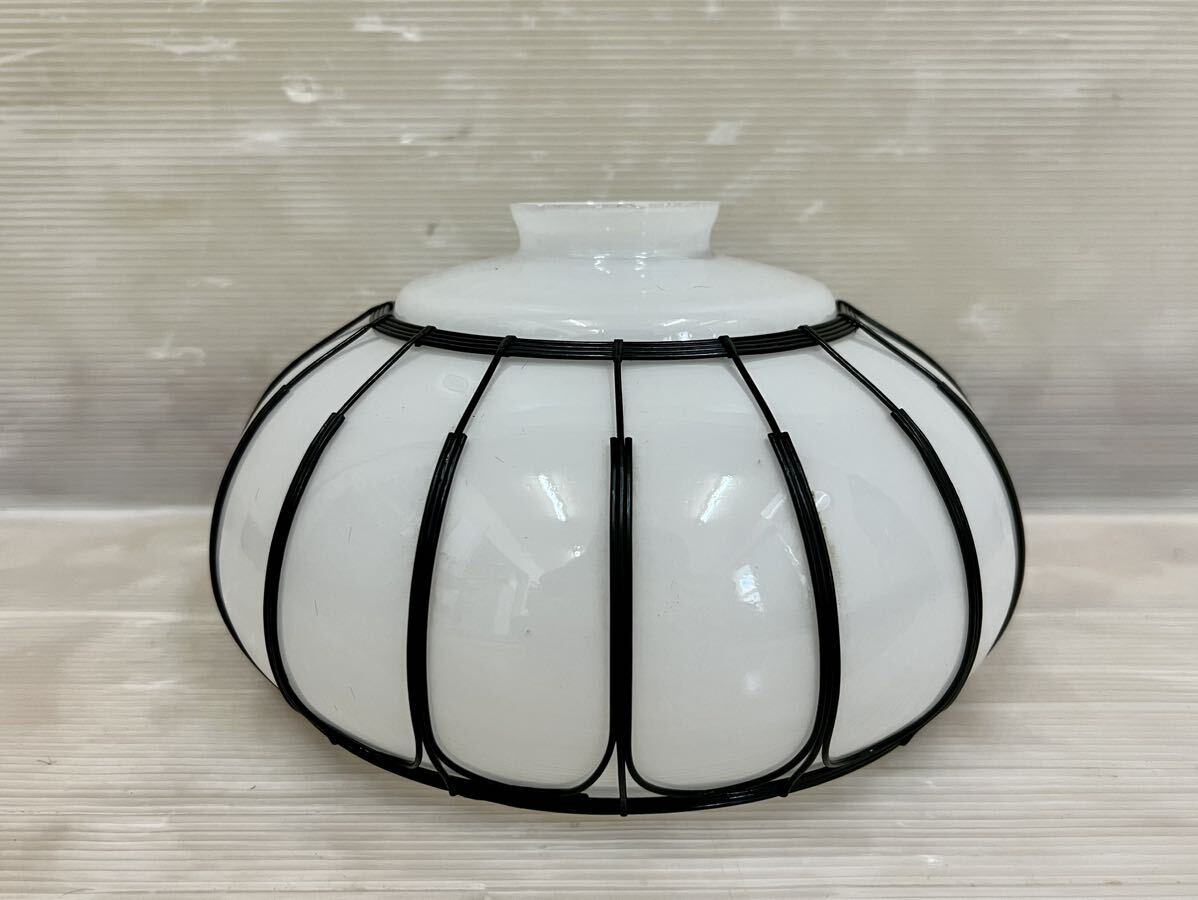 昭和レトロ 電笠 電傘 乳白色 吊り下げ ガラス シェード ランプ アンティーク 照明 の画像3