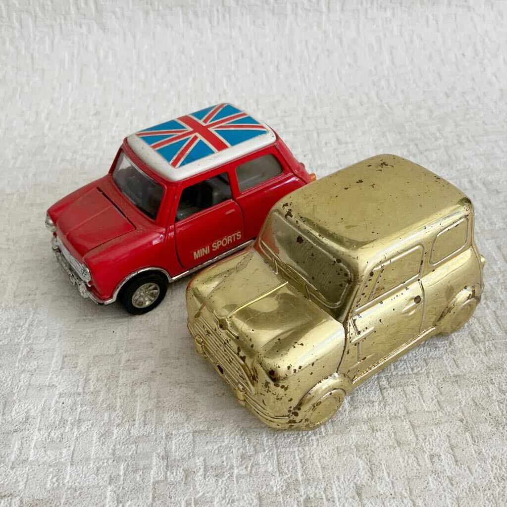 e348-60 ミニカー 貯金箱 模型 セット ミニ スポーツ ミニクーパー 赤 レッド 金色 ゴールド クルマ の画像1