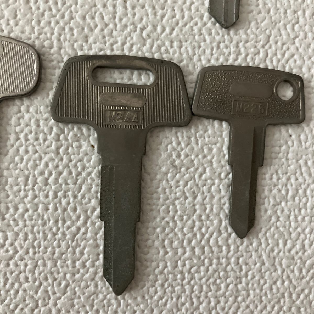 c306-10 60 未使用品 鍵 カギ まとめて 大量セット 合鍵 ブランクキー 加工 材料 カット 持込み コピーキー クローバー H番 M番 FUKI H230