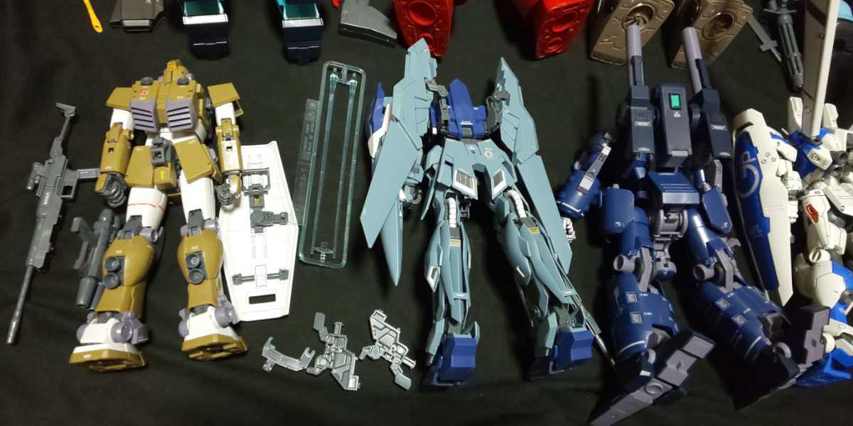 ガンプラ 100/1ジャンク現状品大量欠品あります。 機動戦士ガンダム プラモデル 組済 完成品 パーツ取りに MGなど ガンダム パーツ取りの画像7