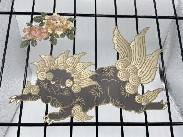 日本画オリジナルステッカー　唐獅子牡丹　Sサイズ　UV耐水　輪郭カット済み_画像1