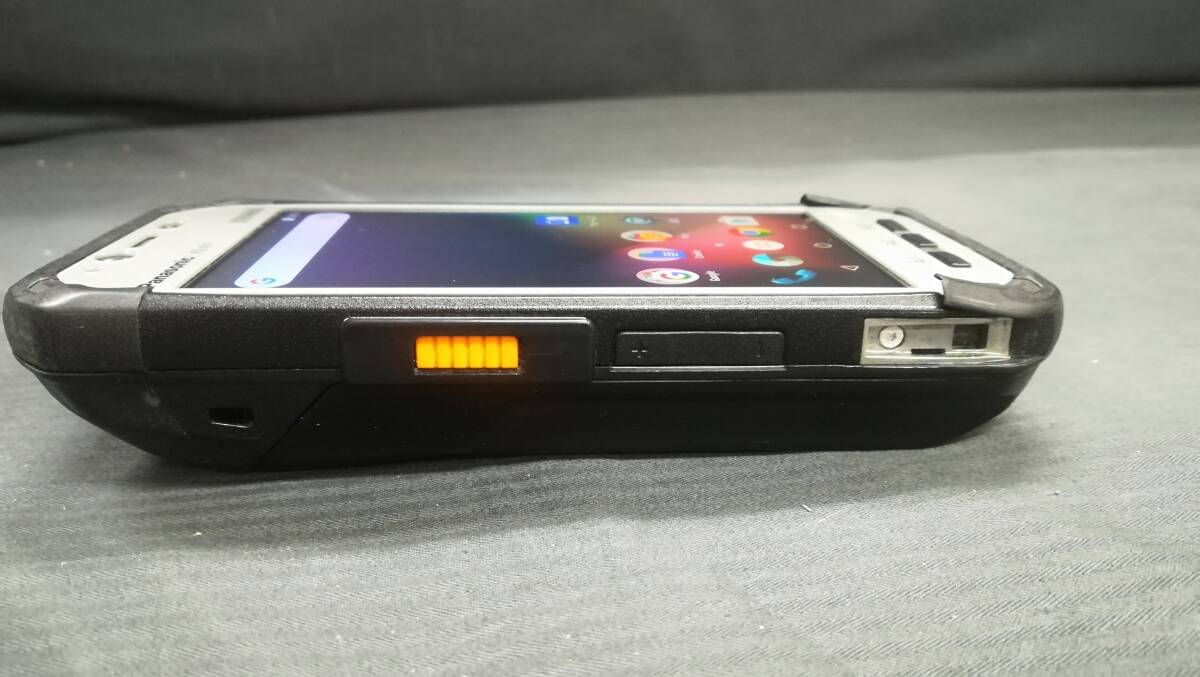【動作品♪】Panasonic パナソニック TOUGHPAD FZ-N1CKLAAZJ 16GB 4.7インチ Android タブレットの画像3