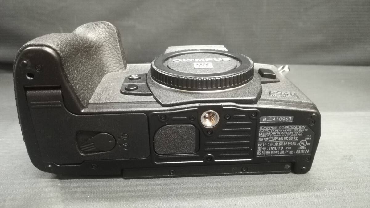 【美品♪】OLYMPUS オリンパス OM-D E-M1 Mark Ⅲ ボディ 2037万画素 ミラーレス 一眼 カメラ/動作品の画像7