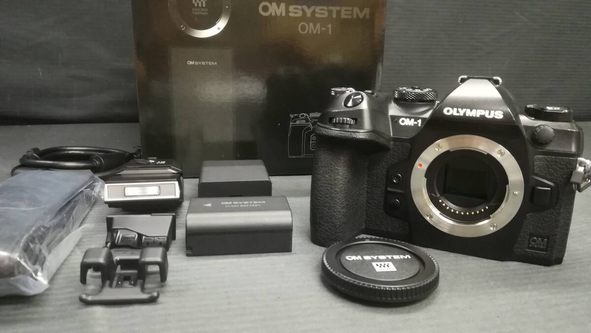 【動作品♪】OLYMPUS オリンパス OM SYSTEM OM-1 ボディ 2037万画素 ミラーレス 一眼 カメラ/ブラックの画像1