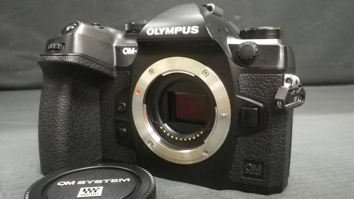 【動作品♪】OLYMPUS オリンパス OM SYSTEM OM-1 ボディ 2037万画素 ミラーレス 一眼 カメラ/ブラックの画像2