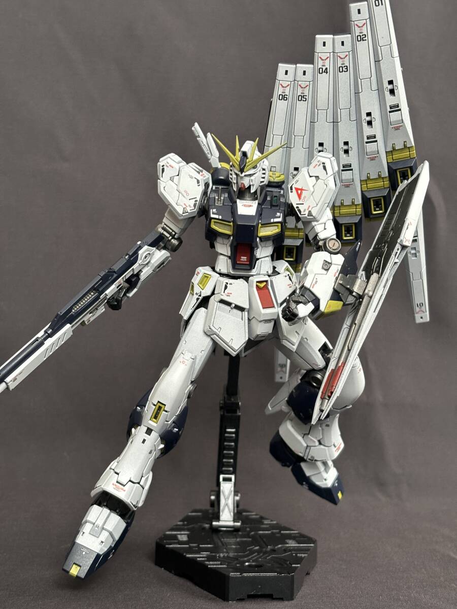 RG1/144 RX-93νガンダム塗装完成品_画像8