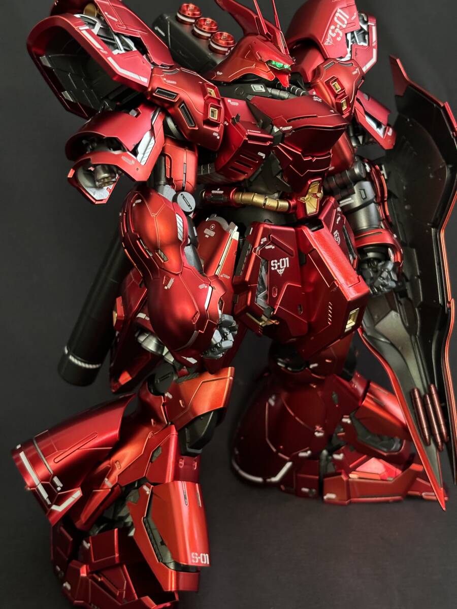 MG 1/100 ガンダムベース限定 MSN-04 サザビー Ver.Kaスペシャルコーティング一部塗装完成品の画像6