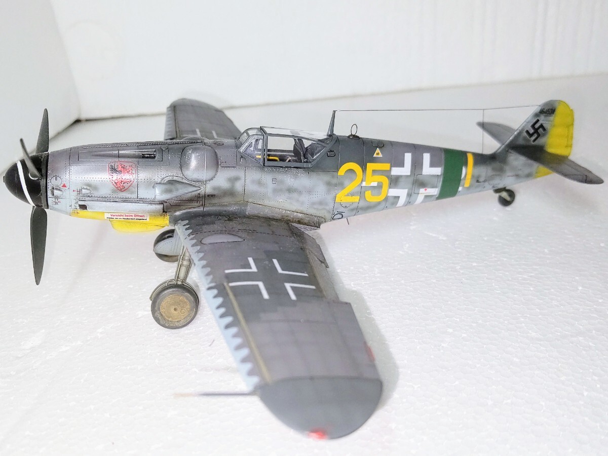 エデュアルド1/48ドイツ空軍メッサーシュミットBf109G14塗装済完成品の画像1
