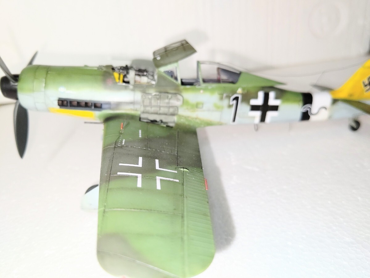 e dual do1/48 Germany Air Force Focke-Wulf Fw190D-9 yellow -1 panel open painted final product 