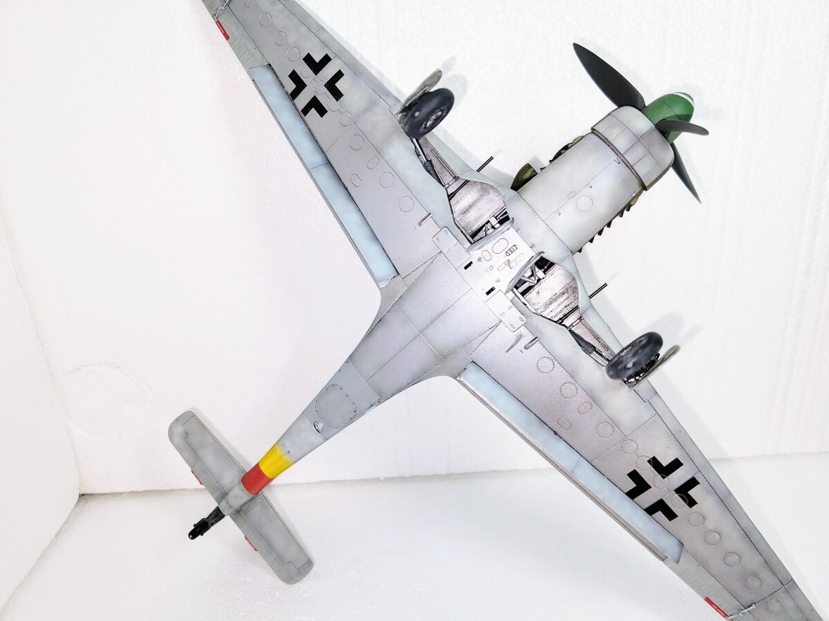 造形村1/48ドイツ空軍フォッケウルフTa152H-1緑の9塗装済完成品_画像9
