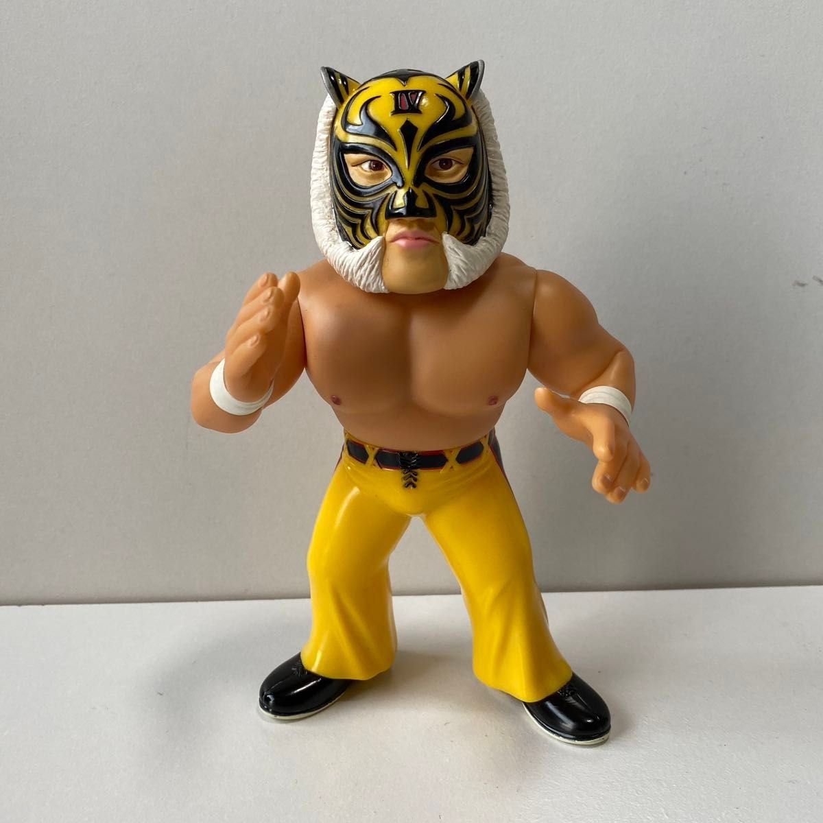 HAO タイガーマスク 4代目 新日本プロレス ソフビ|Yahoo!フリマ HAO タイガーマスク 4代目 新日本プロレス ソフビ|Yahoo!フリマ