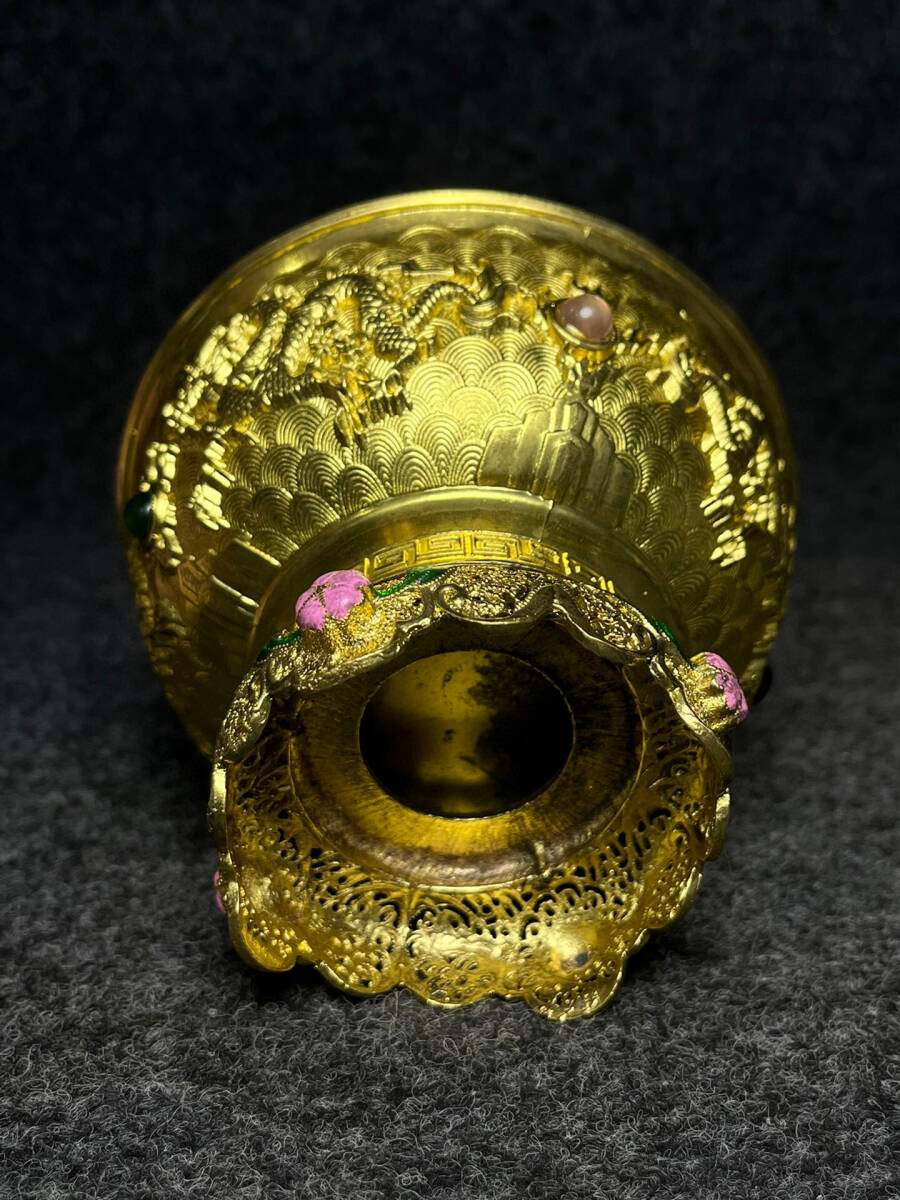 清・古銅彫・塗金・寶石嵌・龍紋碗』極細工 置物古賞物 中国古玩 清・古銅彫・塗金・寶石嵌・龍紋碗』極細工 置物古賞物 中国古玩