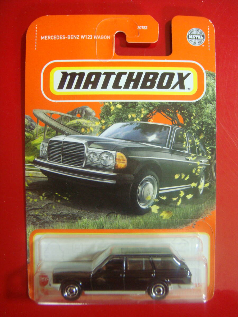 MATCHBOX　メルセデスベンツ　W123　ワゴン　黒【レアミニカー】_画像1