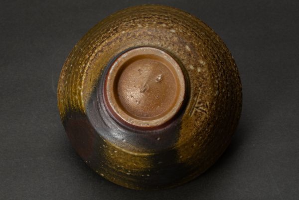 未使用品 備前焼 県無形文化財 山本雄一 備前窯変茶碗 四方桟桐 未使用品 備前焼 県無形文化財 山本雄一 備前窯変茶碗 四方桟桐